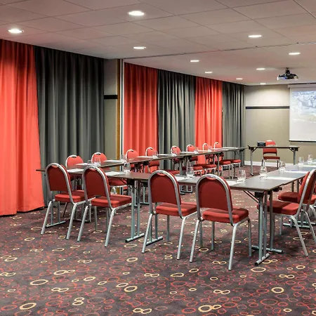 Saint-quentin-en-yvelines Centre Gare 4 Etoiles Hotel
