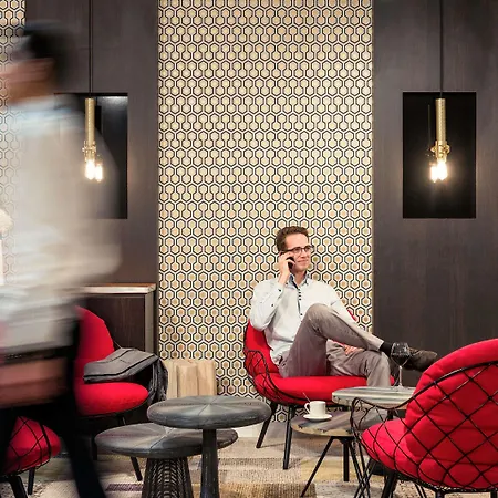 Saint-quentin-en-yvelines Centre Gare 4 Etoiles Hotel 4*