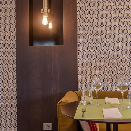 Saint-quentin-en-yvelines Centre Gare 4 Etoiles Hotel Montigny-le-Bretonneux