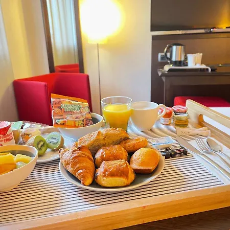 Saint-quentin-en-yvelines Centre Gare 4 Etoiles 4*