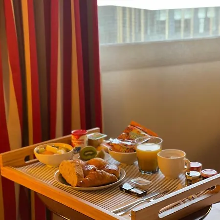 Saint-quentin-en-yvelines Centre Gare 4 Etoiles Hotel 4*