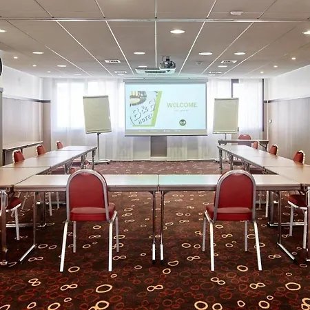 Saint-quentin-en-yvelines Centre Gare 4 Etoiles Hotel Montigny-le-Bretonneux