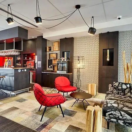 Saint-quentin-en-yvelines Centre Gare 4 Etoiles Hotel 4*