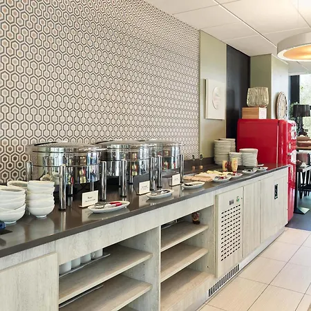 Saint-quentin-en-yvelines Centre Gare 4 Etoiles Hotel Montigny-le-Bretonneux