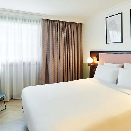 Hotel Saint-quentin-en-yvelines Centre Gare 4 Etoiles 4*