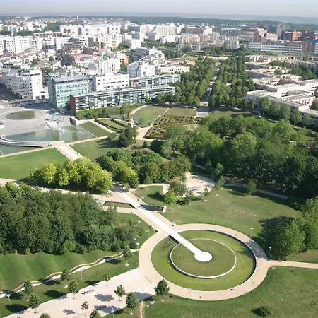 Saint-quentin-en-yvelines Centre Gare 4 Etoiles 4* Montigny-le-Bretonneux