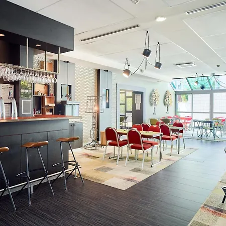 Saint-quentin-en-yvelines Centre Gare 4 Etoiles 4* Montigny-le-Bretonneux