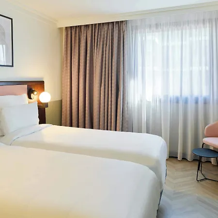 Hotel Saint-quentin-en-yvelines Centre Gare 4 Etoiles Montigny-le-Bretonneux