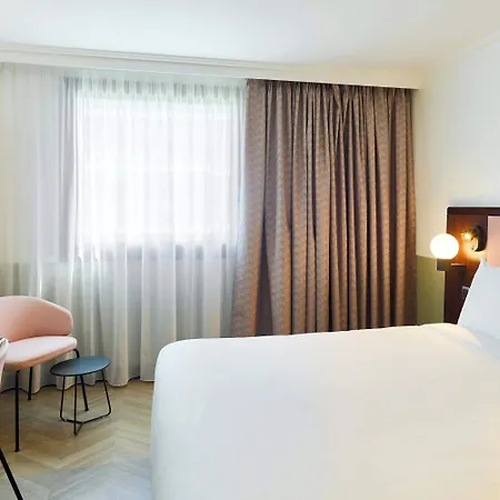 Hotel Saint-quentin-en-yvelines Centre Gare 4 Etoiles Montigny-le-Bretonneux
